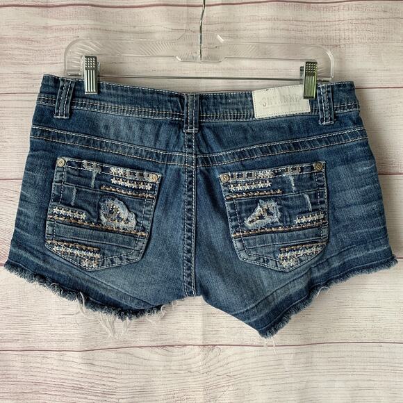 Shyanne Distressed Denim Jean Shorts Cutoffs Embroidered Jewel Detail Size 30 - Picture 5 of 16